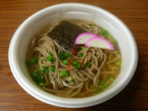年越しそばをお寺で頂く