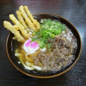 肉＆ゴボ天うどん【資さん】福岡県北九州市