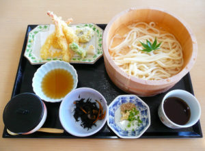 天麩羅たらいうどん【国民宿舎マリンテラスあしや】福岡県遠賀郡