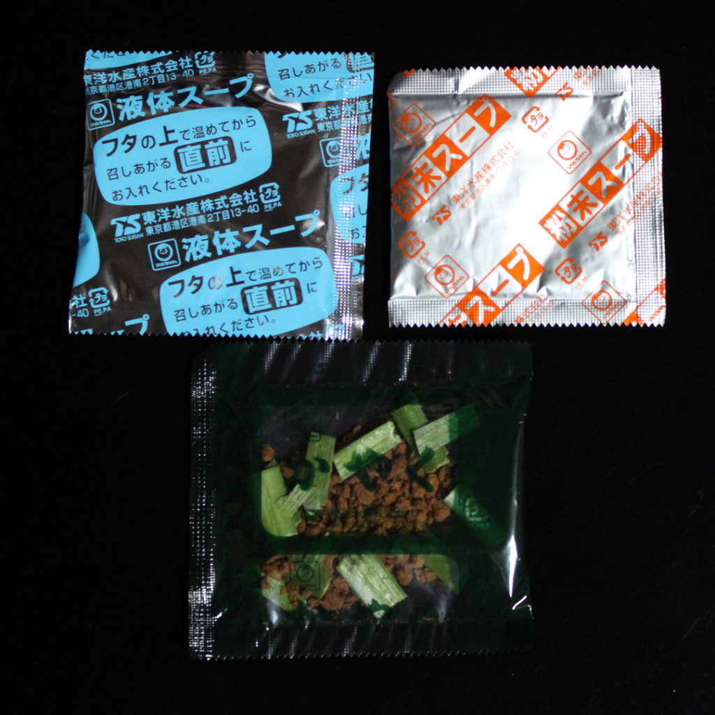 液体スープ、粉末スープ、かやく