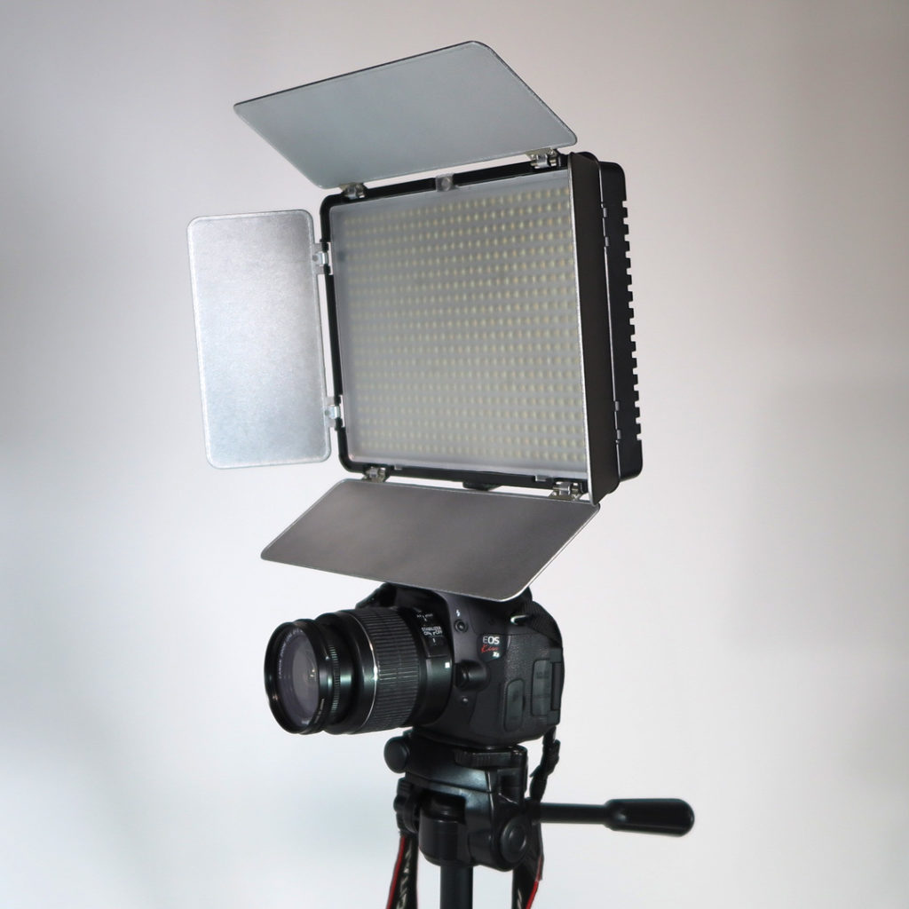 LEDビデオ照明ライトキット SAMTIANカメラに装着