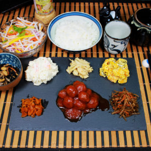 セブンイレブンのお惣菜だけでディナー作ってみた ~2食目