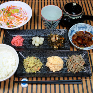 セブンイレブンのお惣菜だけでディナー作ってみた ～3食目