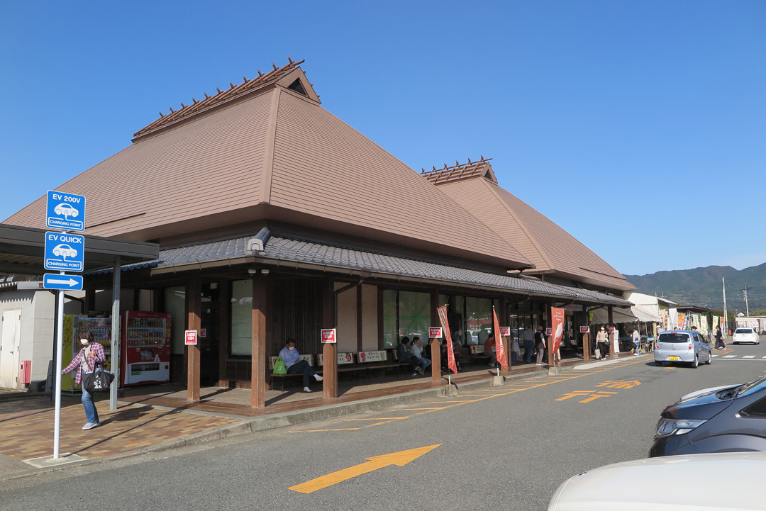 のんびりドライブ。九州の観光地を巡る旅