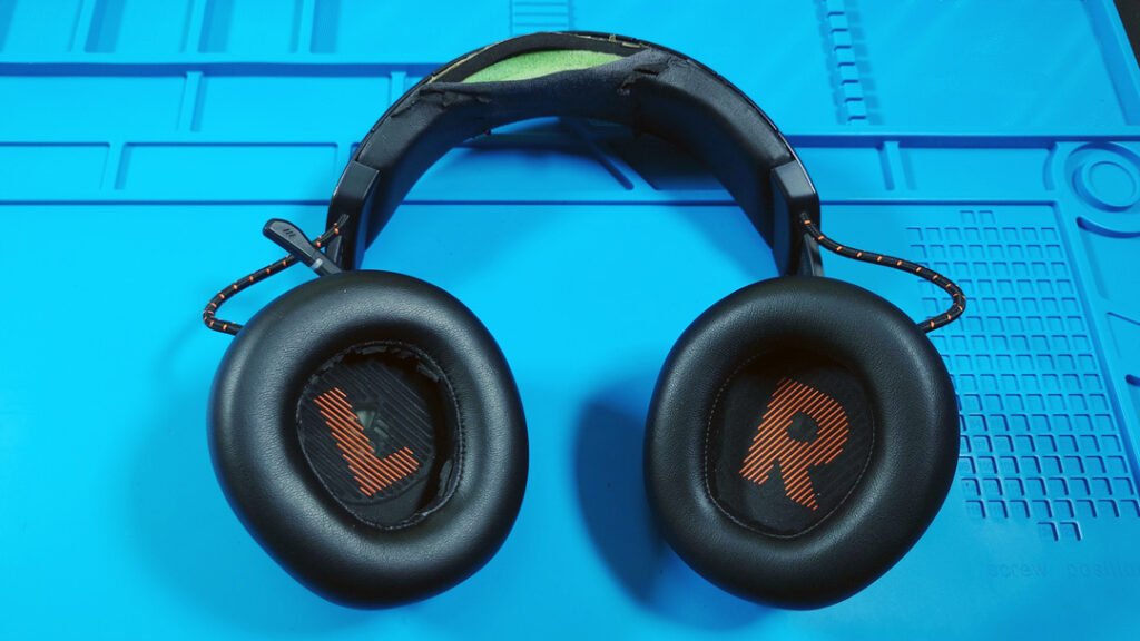 JBL Quantum600 ヘッドホン