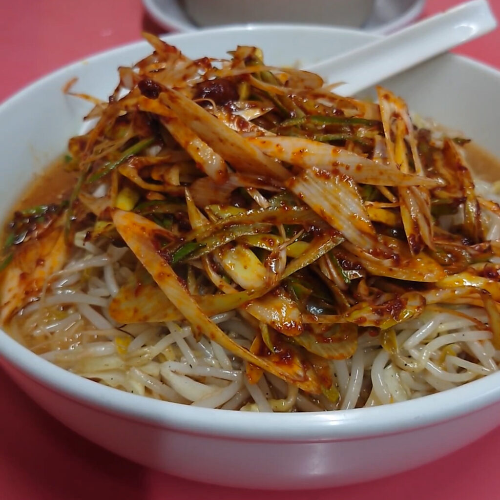 ネギみそラーメン辛ネギトッピング