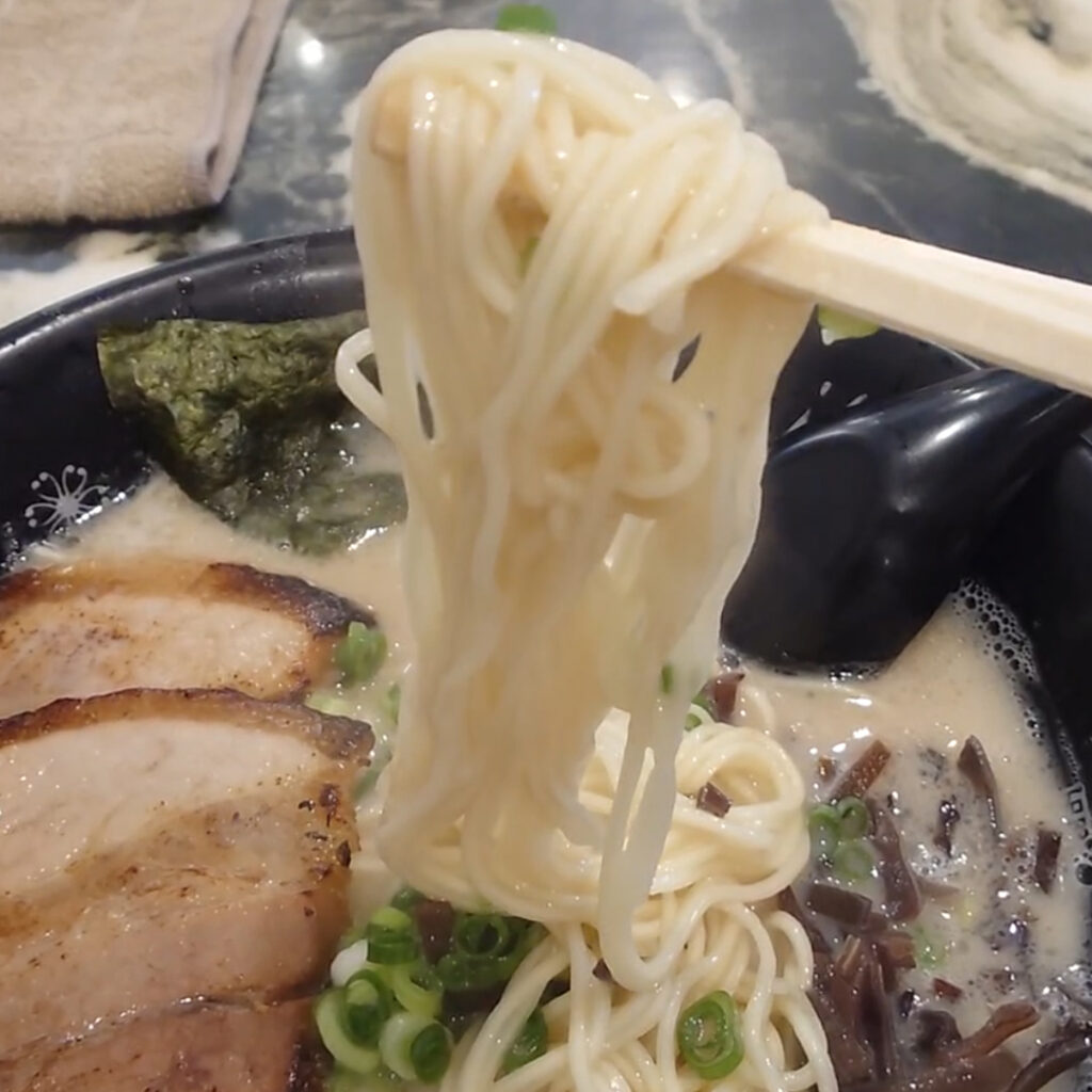 ストレート細麺