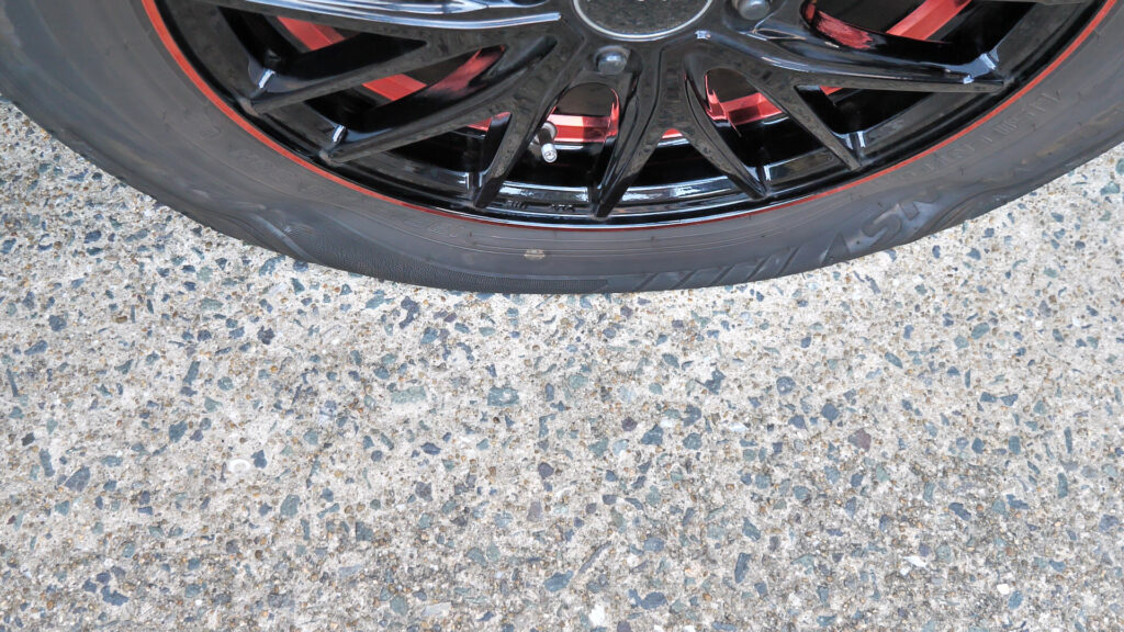 空気を完全に抜く