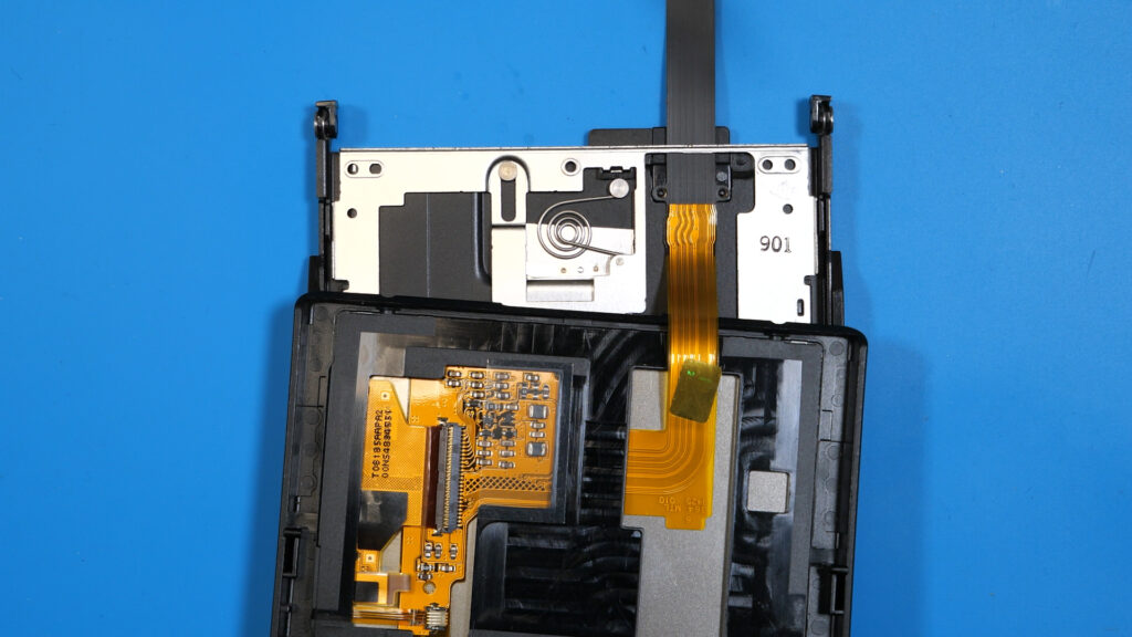 フレキシブル基板を固定する