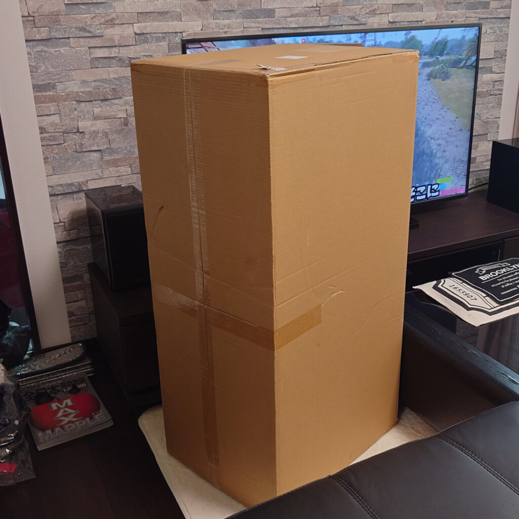 配達された段ボール